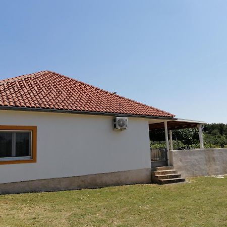 Holiday House Tunjarice 오브로박 외부 사진