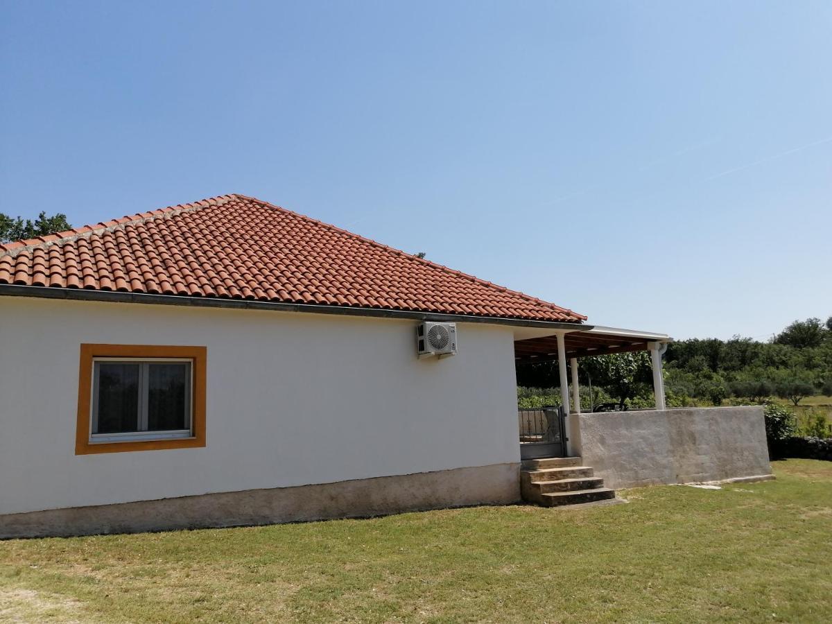 Holiday House Tunjarice 오브로박 외부 사진