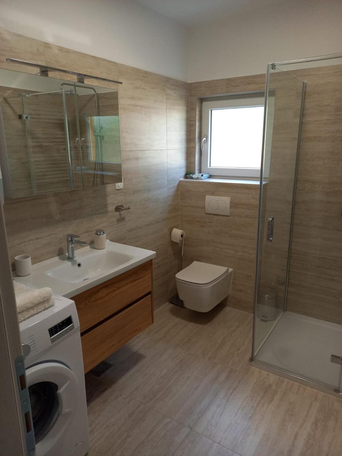 Holiday House Tunjarice 오브로박 외부 사진