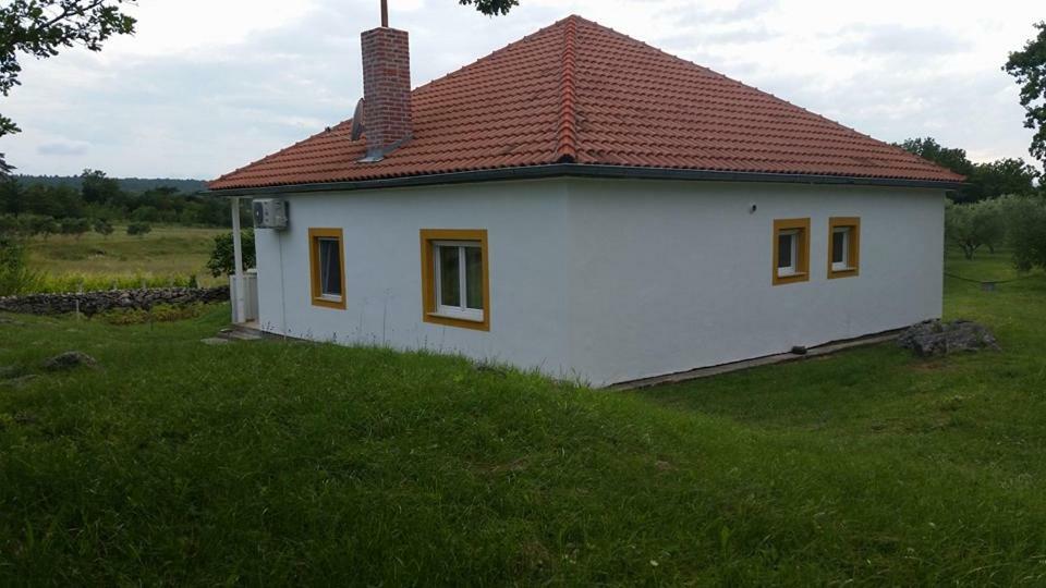 Holiday House Tunjarice 오브로박 외부 사진