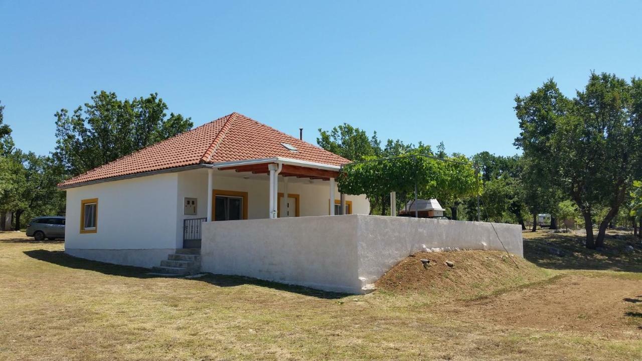 Holiday House Tunjarice 오브로박 외부 사진